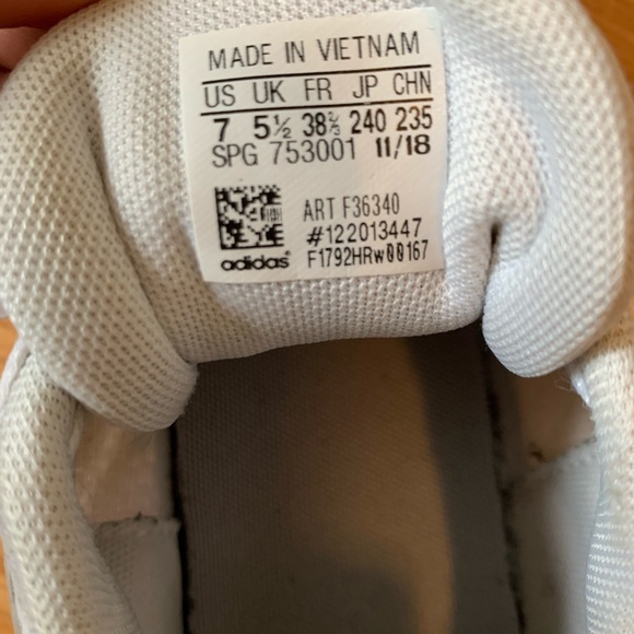 Adidas white sneakers - Picture 4 of 4